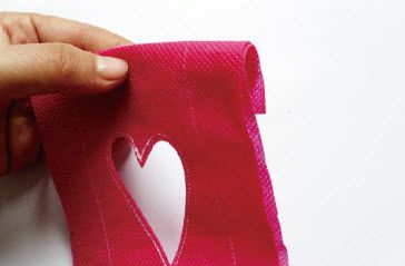 創意DIY無紡布袋小玩意步驟步驟4 創意DIY無紡布袋小玩意步驟步驟4